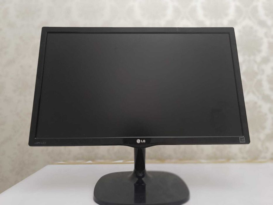 Монитор LG (DVI VGA) и Maxal (HDMI VGA)