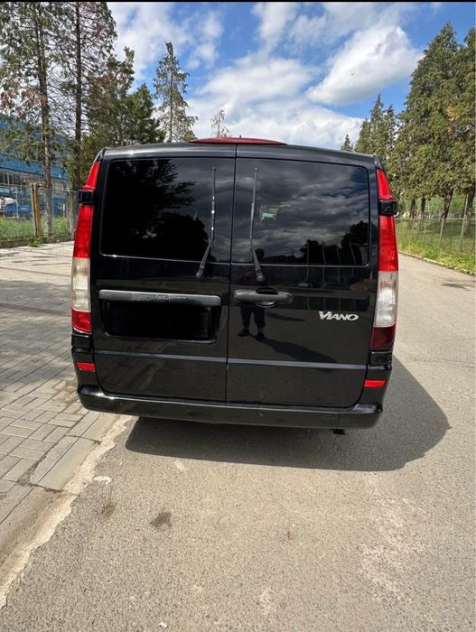 Mercedes-Benz Viano Automat 9 Locuri • Clima Pasageri • Extra Long