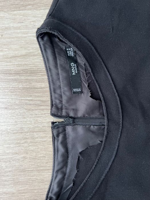 Офисное платье от Mango  размер S