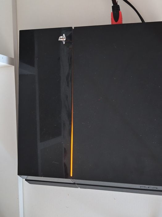 Продам ps4 fat 500gb