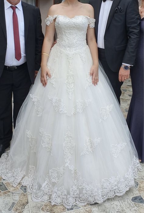 Булчинска рокля