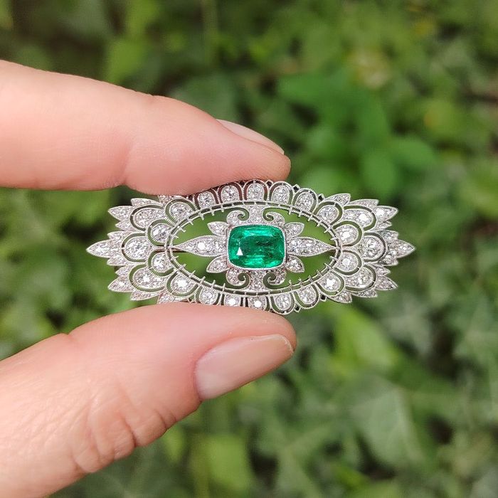 brosa Art Deco autentica, smarald Columbia, diamante, platina