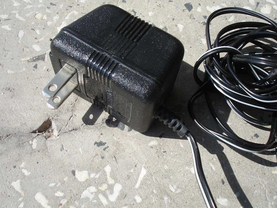 BELL Phones - качествено зарядно адаптер за телефон