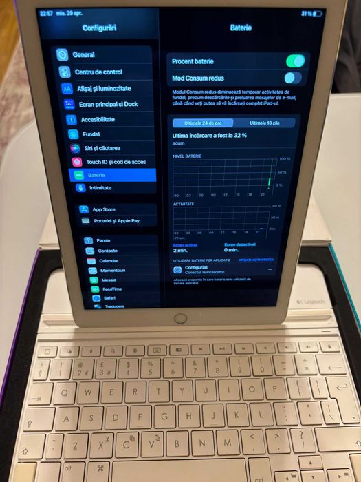 Apple IPAD AIR 2, argintie, 16 GB, impecabila cu tastatura Logitech