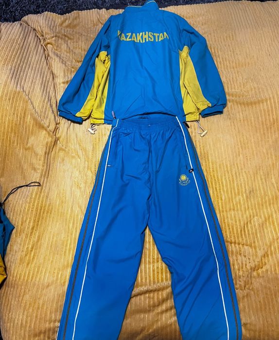 Спортивыный костюм
