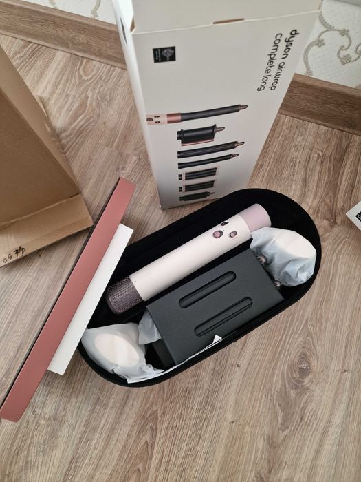 Dyson airwrap в розовом цвете