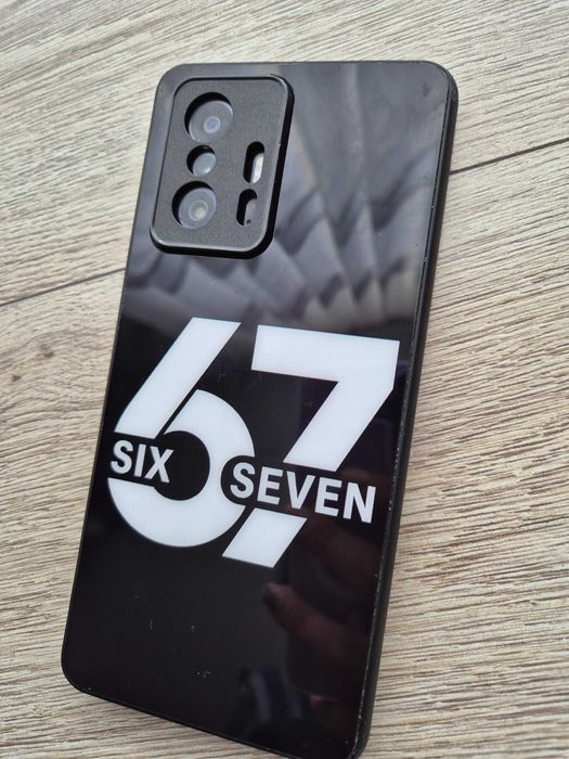 Телефон Xiaomi 11T