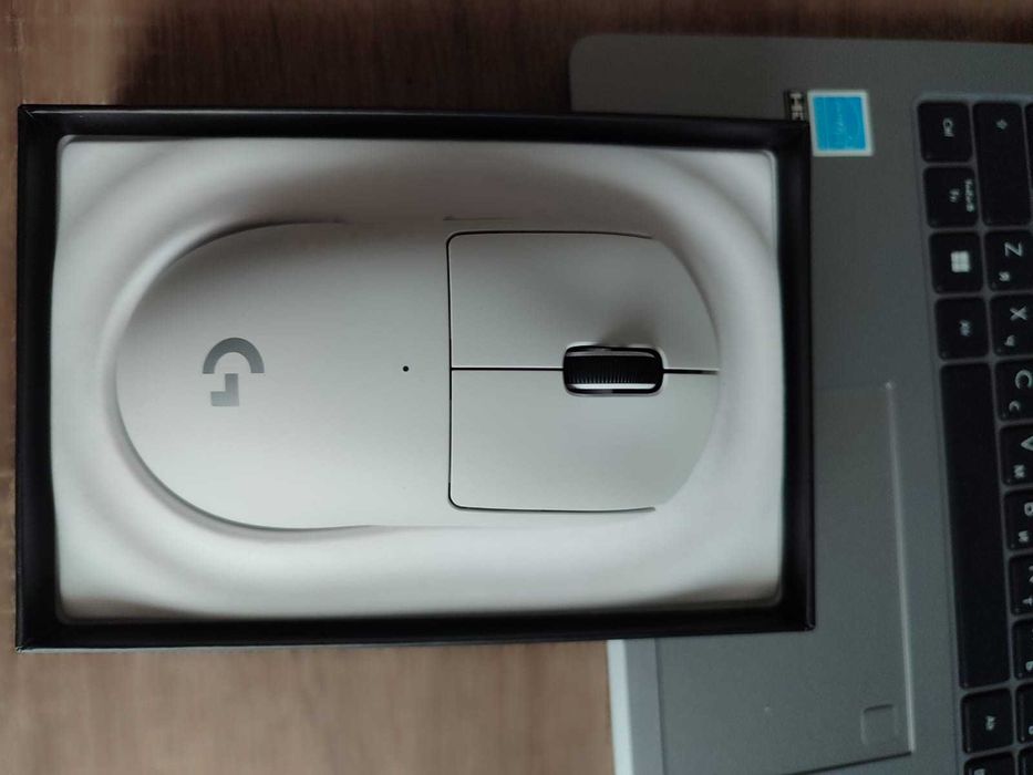 Мышь Logitech PRO X Superlight