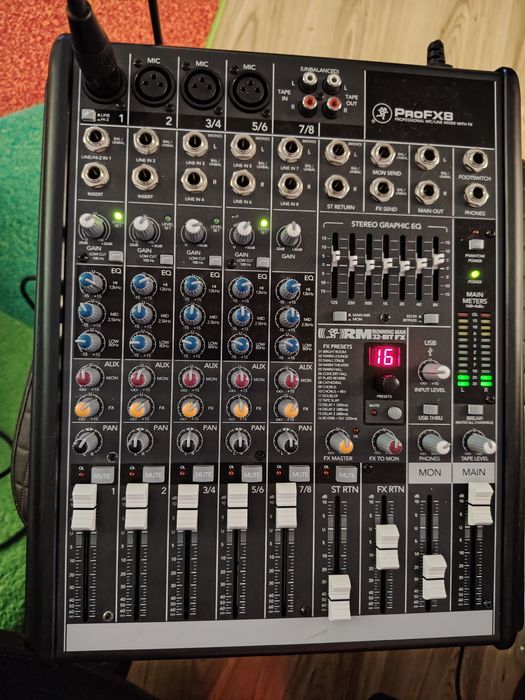 Mixer analogic Mackie ProFx8