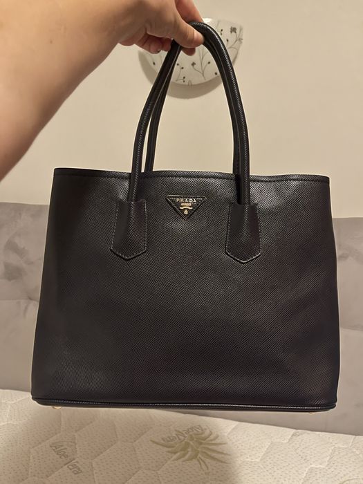 Geanta prada noua