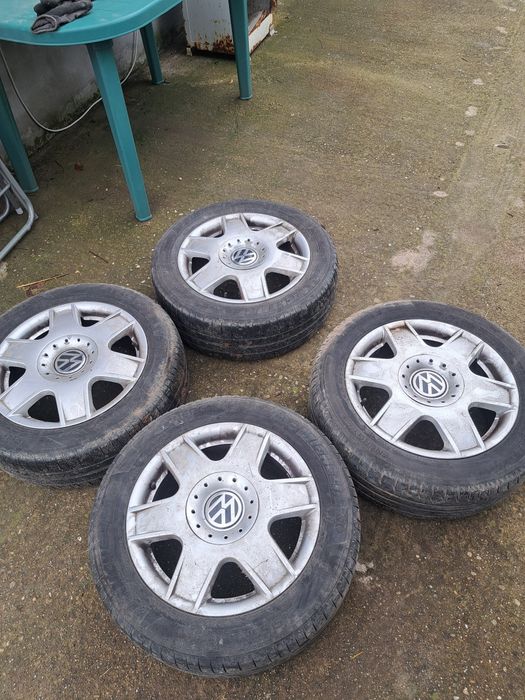 Jenti golf 4 sau bora