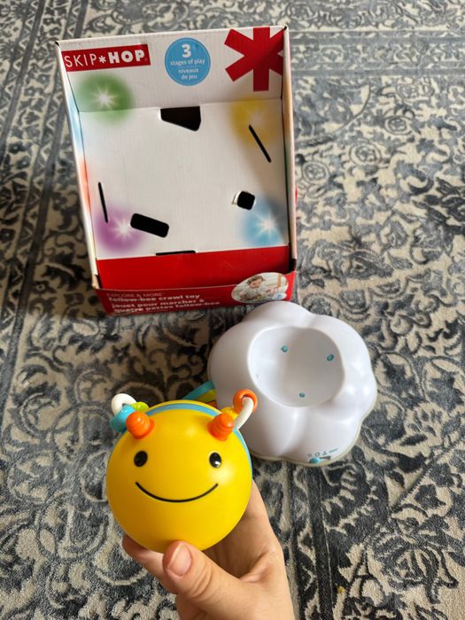 интерактивная игрушка Skip Hop Explore & More («Пчела на облачке»)