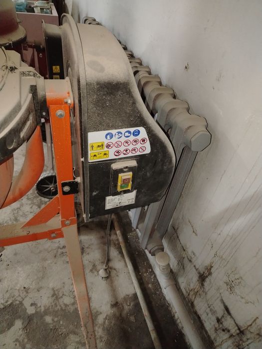 Продам бетона мешалку