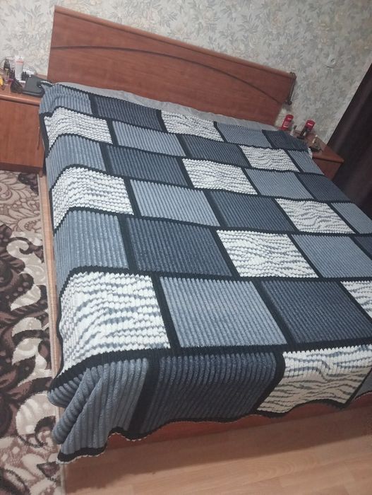 Продаётся двухспальняя кровать!