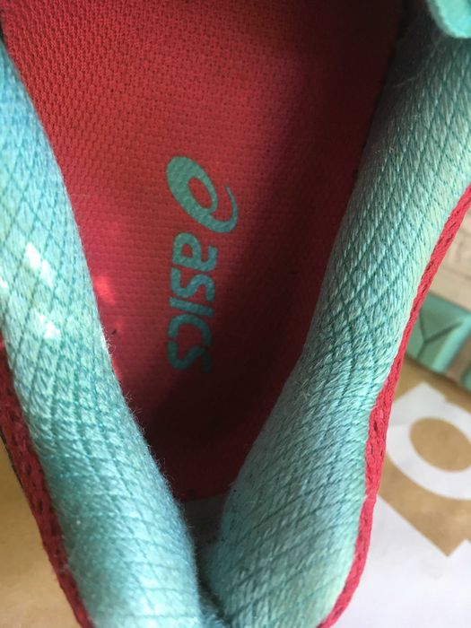 ''ASICS Gt-2000 4''оригинални маратонки 38.5 номер