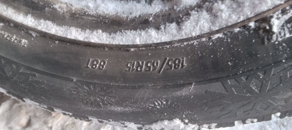 Шины зимние на 15