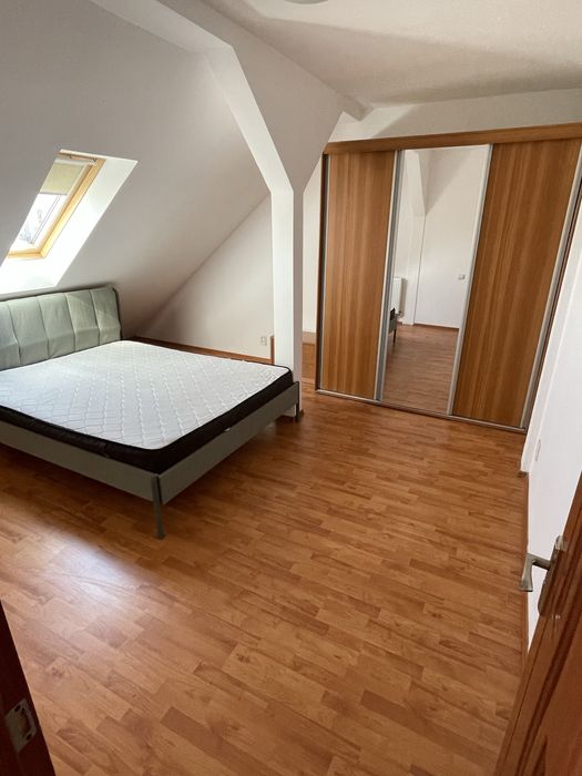 Apartament de inchiriat