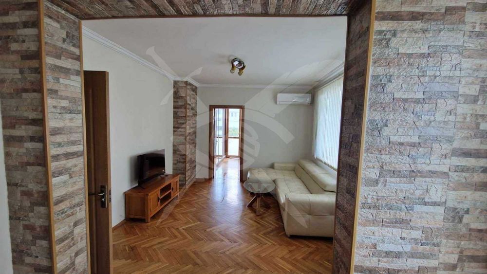 Дава се под наем Двустаен апартамент в Варна, Колхозен пазар - 70 кв.м за 650 € - Снимка #2