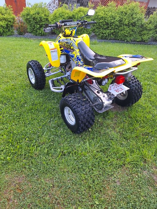 Vând suzuki ltz 400