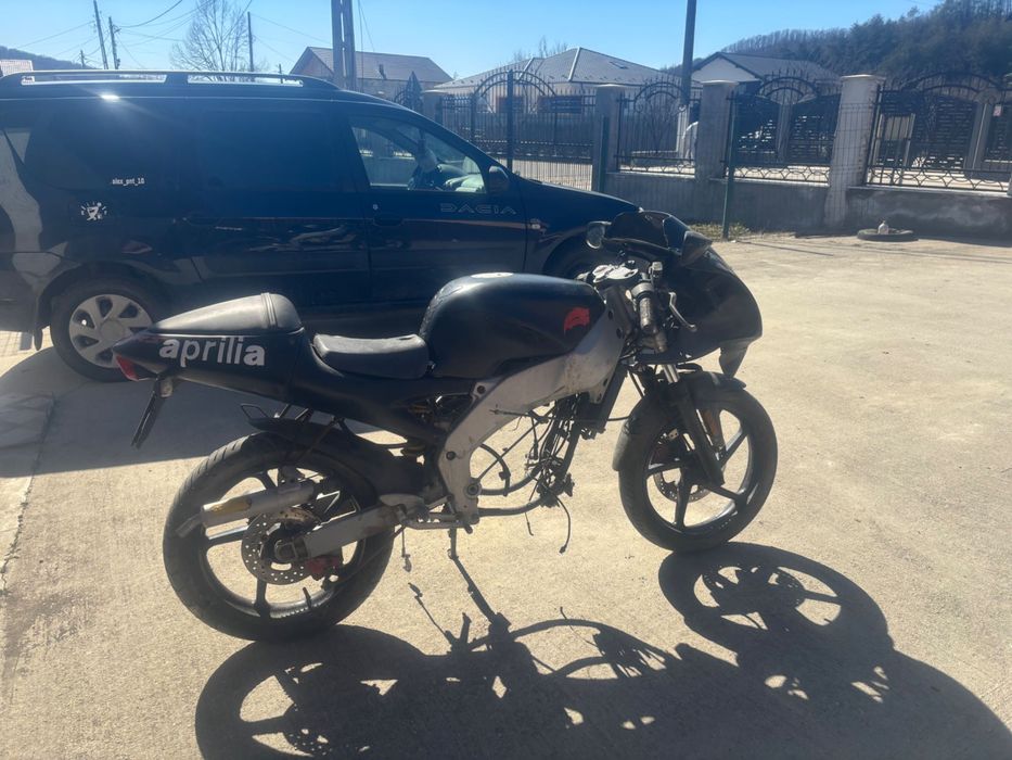 Motocicleta Aprilia RS50