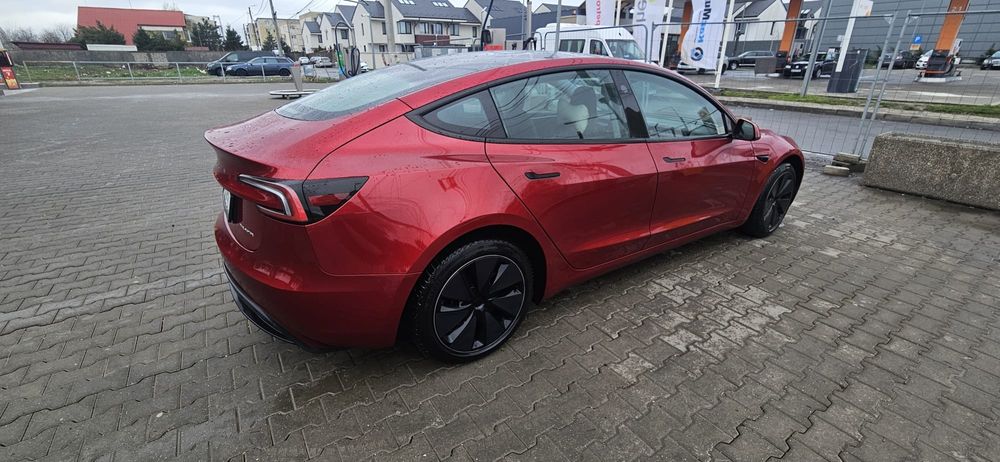 Tesla model 3 Long Range  4x4 AWD