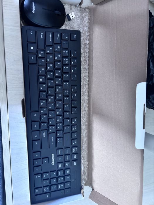 Клавитура с мышкы