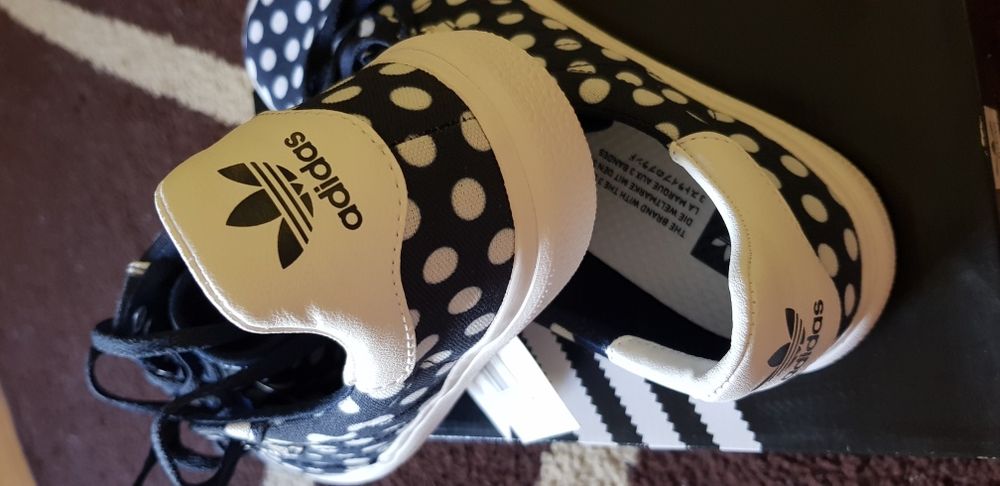 Adidasi adidas original 3MC