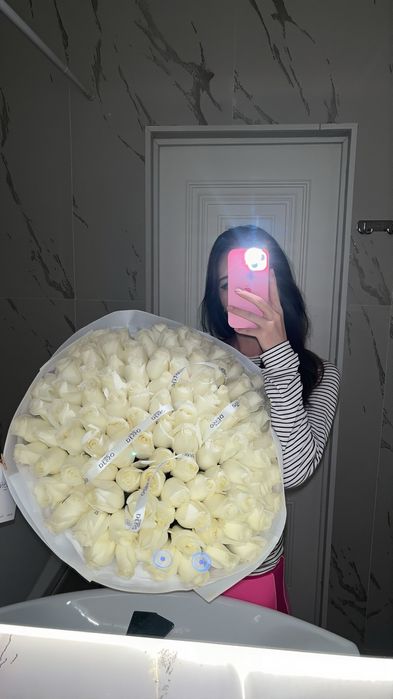 101 белые розы, купили за 130.000тг