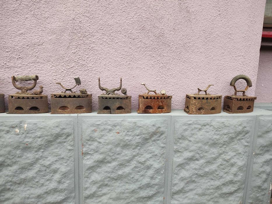 Fier de călcat cu cărbuni