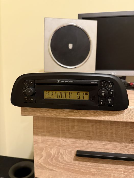 Оригинално радио Mercedes-Benz Becker BE 6052 Sound 30 - с наличен код