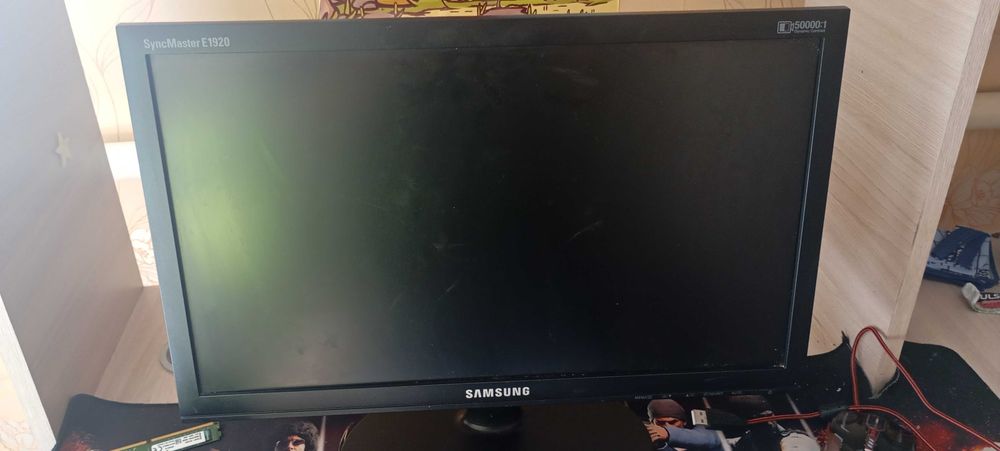Samsung SyncMaster E1920
