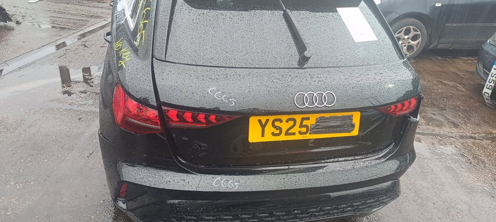 Dezmembrez Audi A3 (8YF) [Fabr 2020-2026]