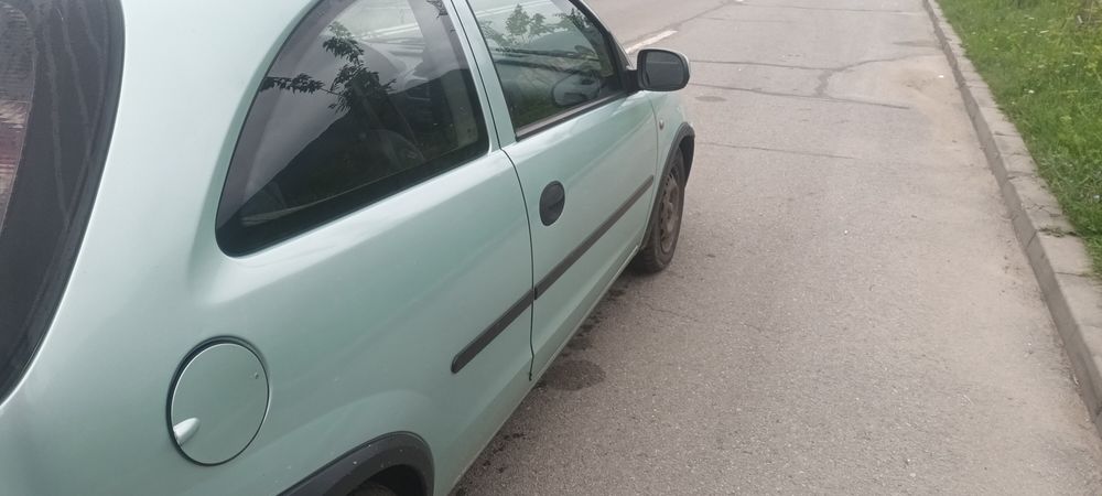 Vând Opel corsa C
