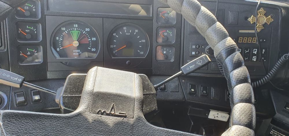 Продам тягач МАЗ 6430