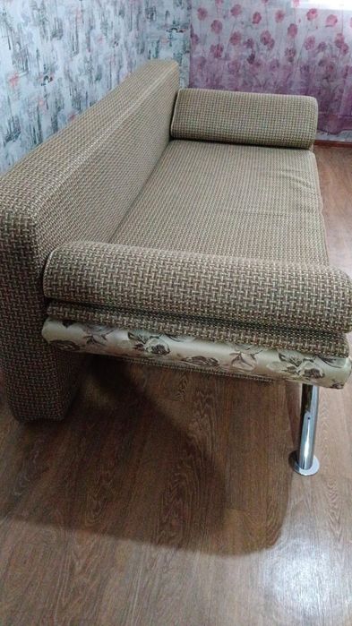 Продается  диван