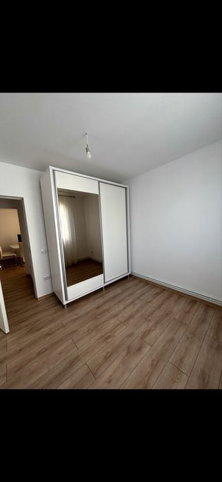 Apartament cu 3 camere