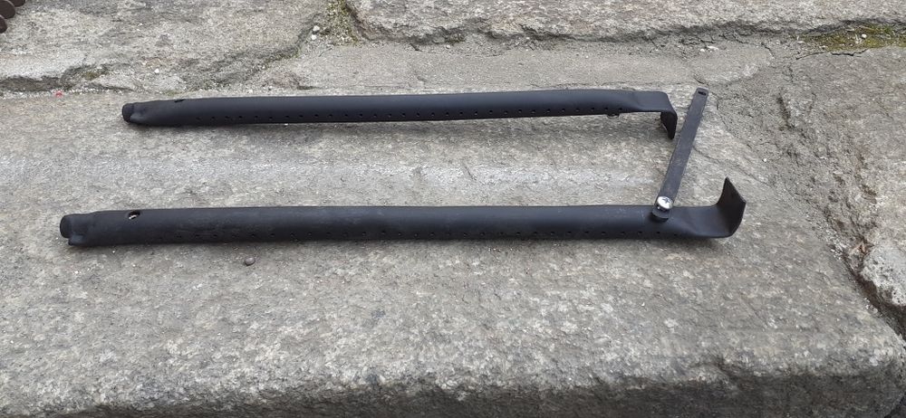 Изработвам горелки за газово барбекю.