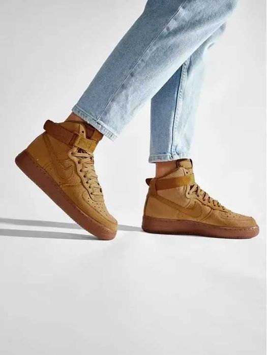Nike -Air Force 1 High Lv 8 CK0262 700 Жълт номер 39 Оригинал Код 8002