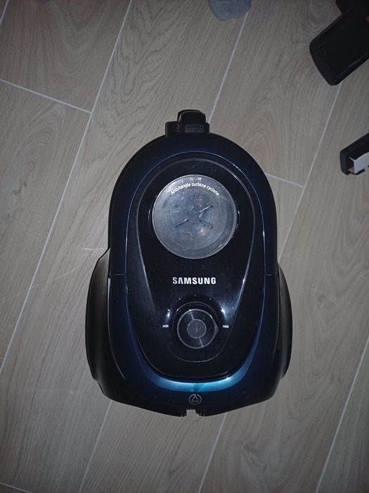 Продам пылесос Samsung.