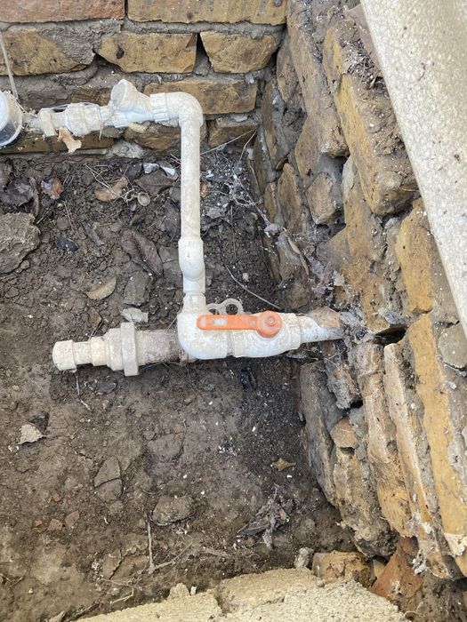 Santehnik ishlari bo’sa tuzatib beramiz