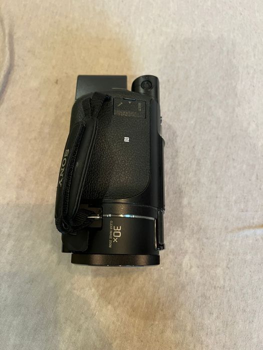 Camera video Handycam FDR-AX53.