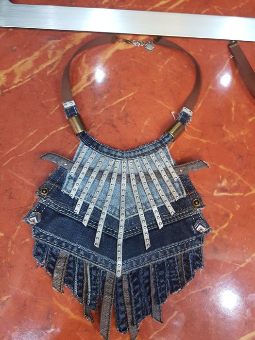 Колиета от дънков плат