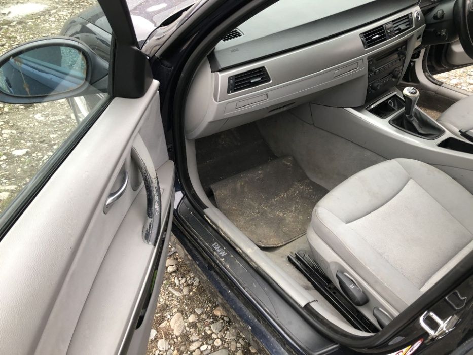 Dezmembrari Dezmembrez piese bmw seria 3 e 90 motor2000diesel 2006