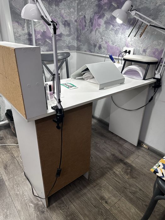 Маникюрный стол недорого