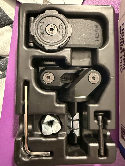 Quad Lock Fork Stem Mount Pro - suport telefon