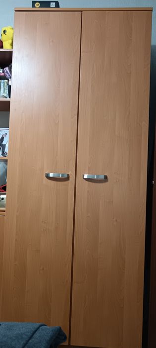 Шкаф для одежды.