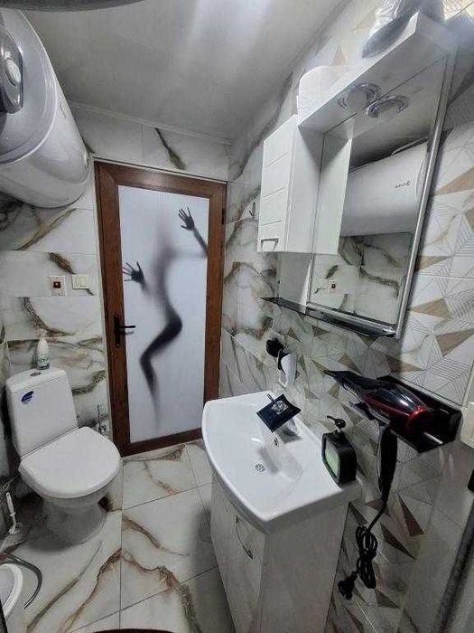 Дава се под наем Тристаен апартамент в Варна, Автогара - 75 кв.м за 600 € - Снимка #14