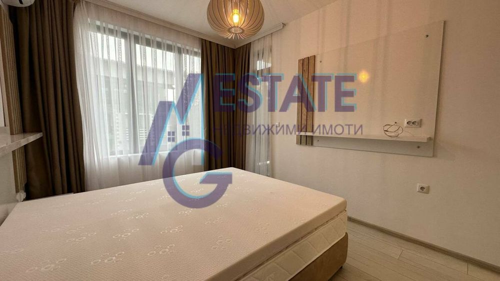 Обзаведен двустаен апартамент в затворен комплекс в Приморско.