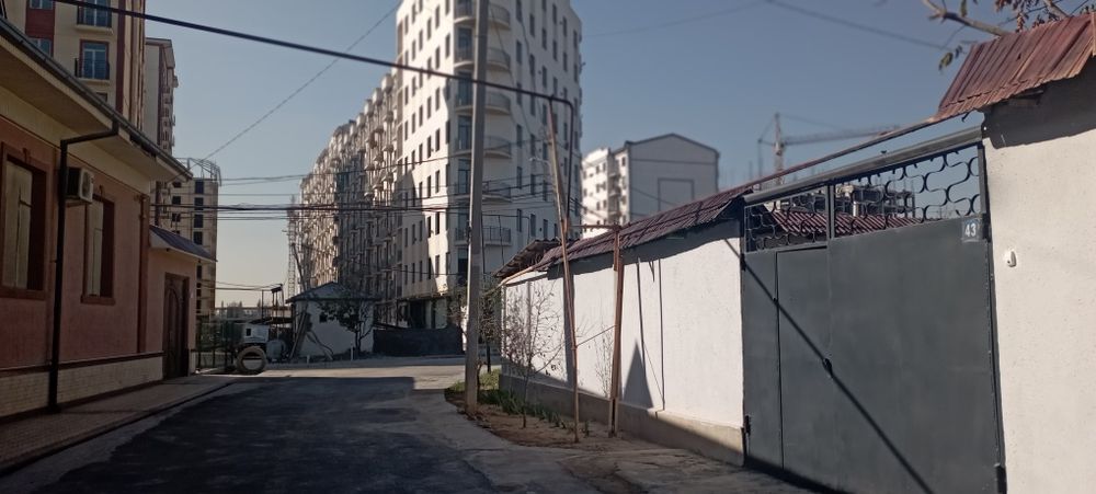 Участок  5.28 сот Яшнабод туман Олмос махалля