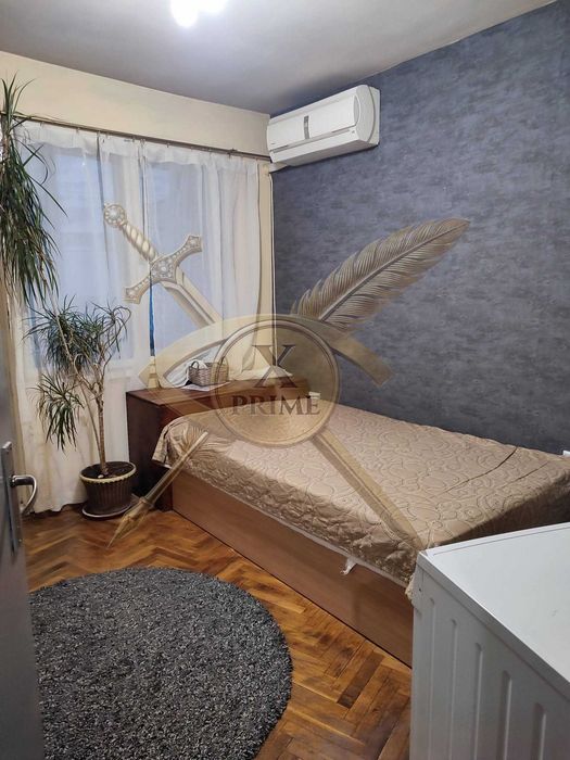 Дава се под наем Двустаен апартамент в Варна, Погреби - 30 кв.м за 350 € - Снимка #2